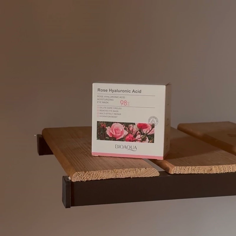 پچ زیر چشم کاسه ای گل رز